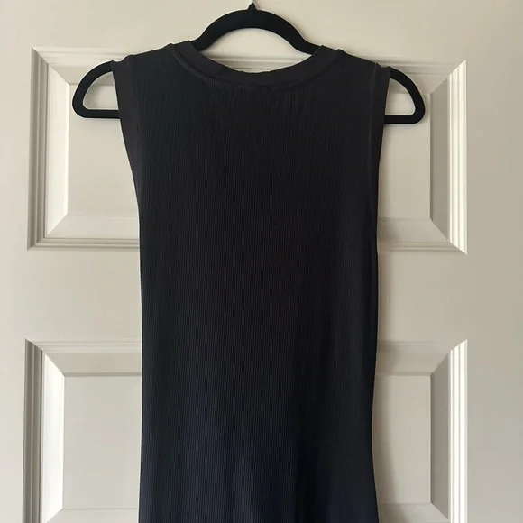 Evereve Aster Ribbed Tank Midi Dress in Black - Picture 7 of 8